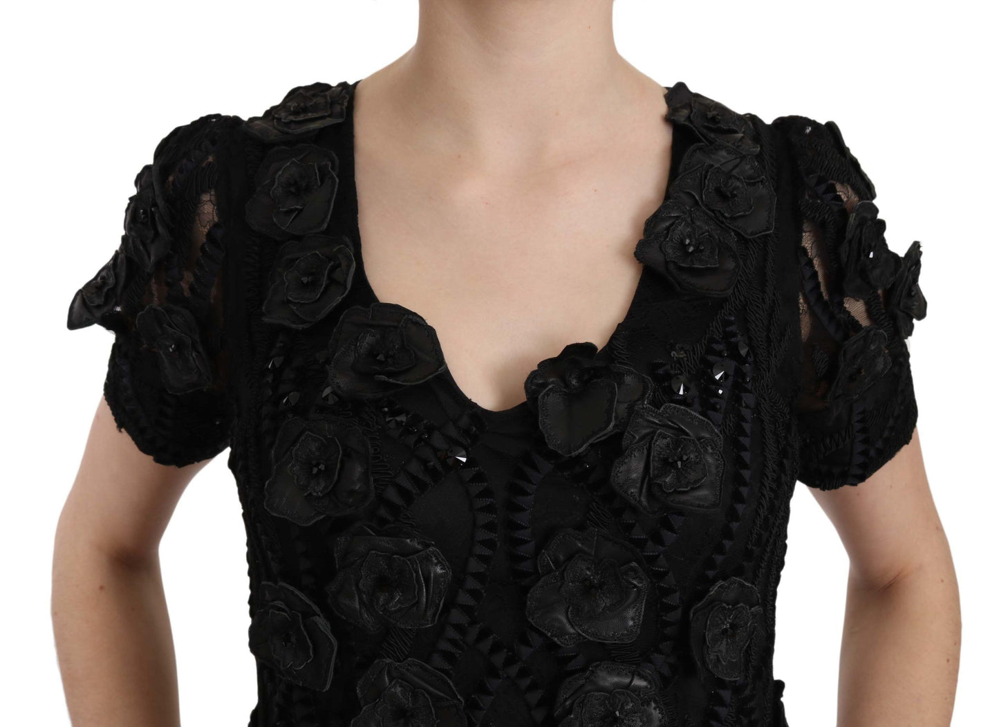 Abito tubino con fiori in pelle di seta nera