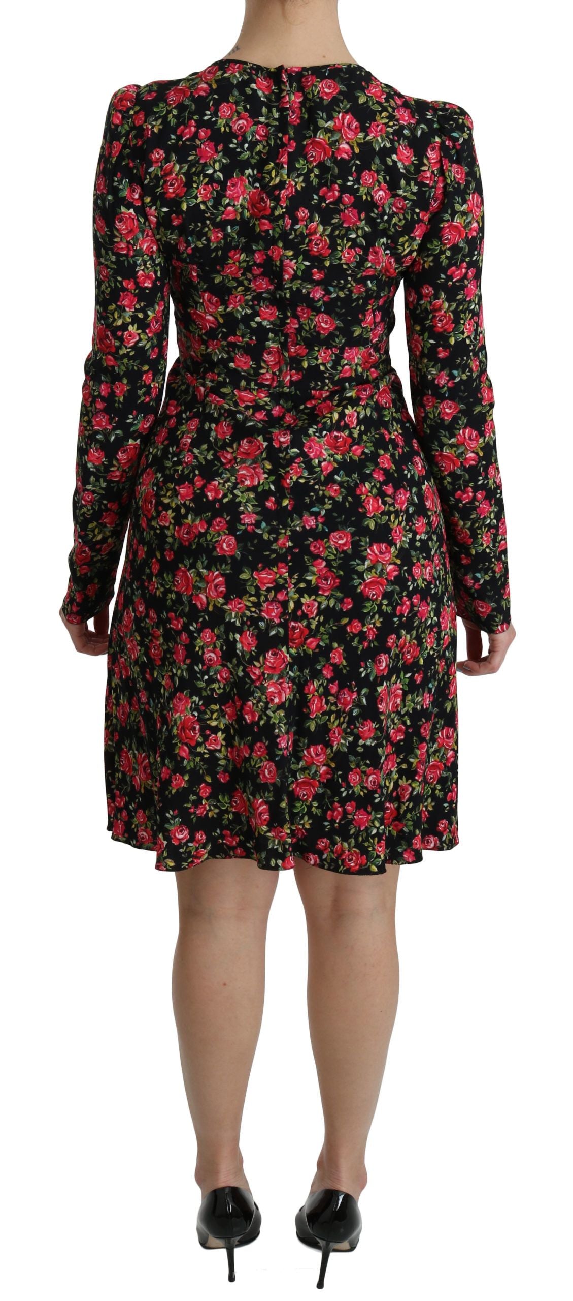 Robe noire à manches longues et à fleurs, longueur aux genoux