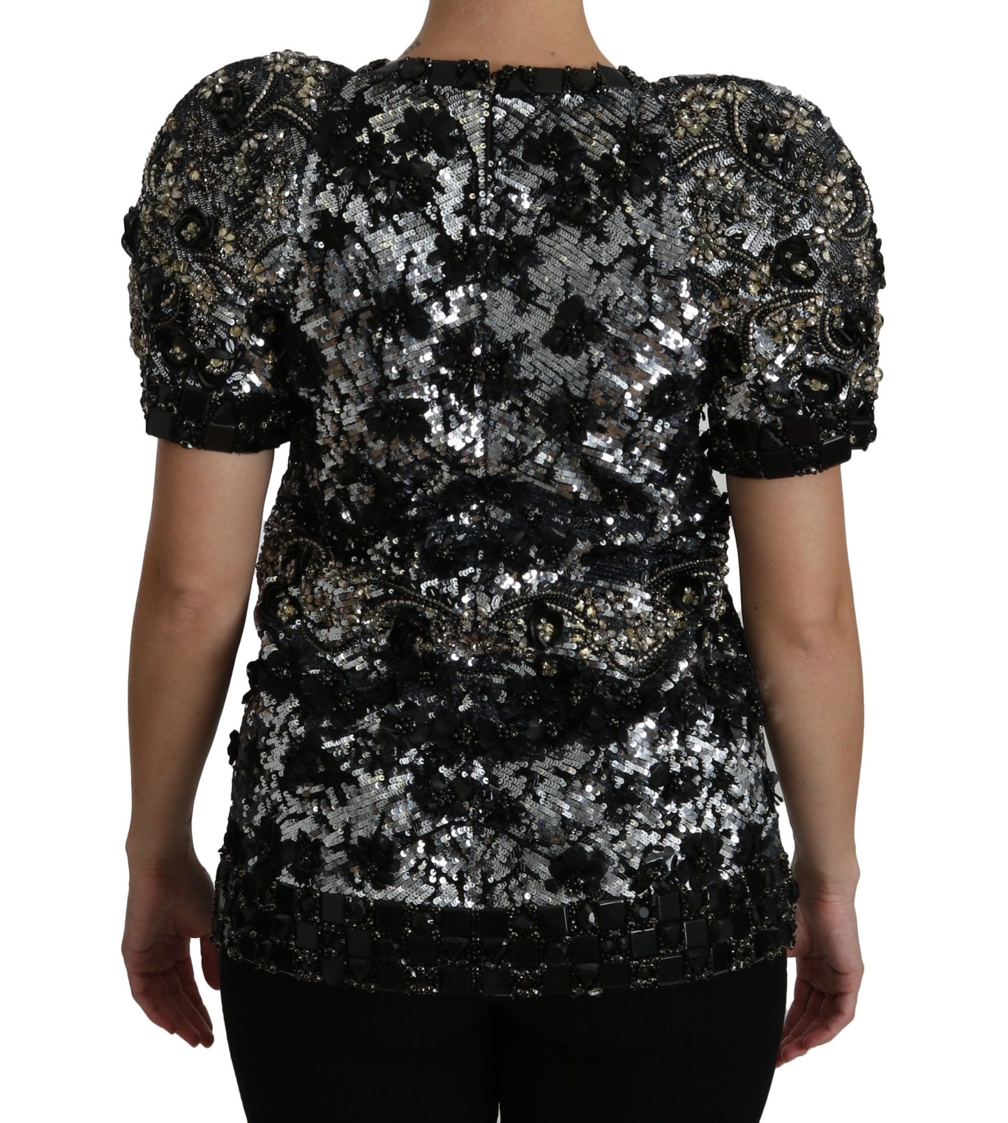 Blouse noire à paillettes et cristaux ornés