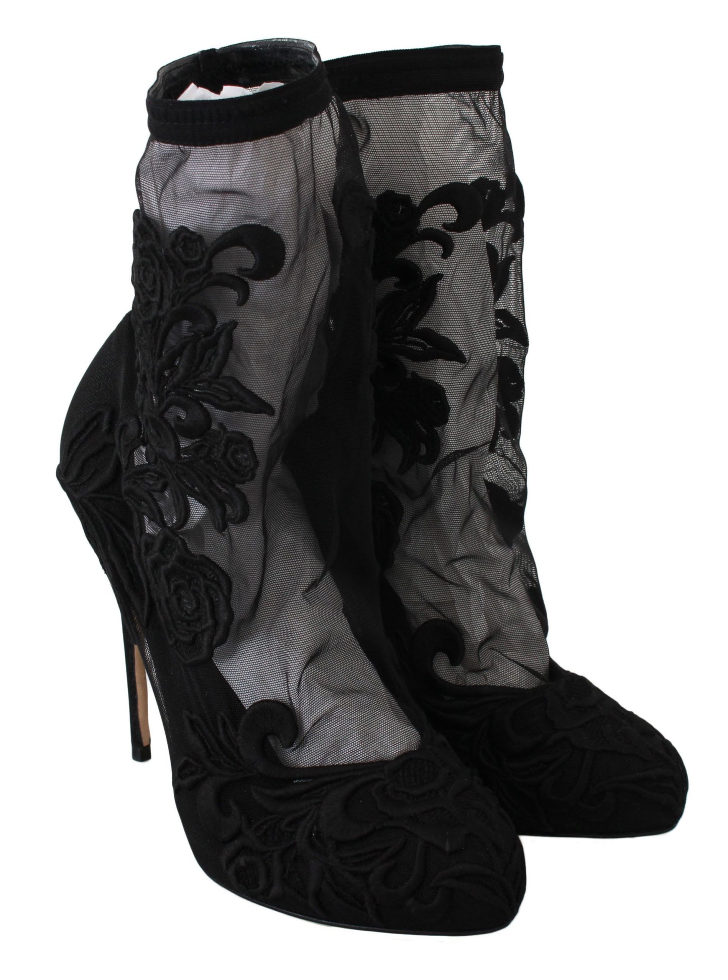 Bottines à talons aiguilles avec roses noires, chaussures