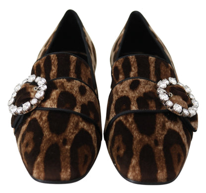 Braune Slipper mit Leopardenmuster und Kristallen