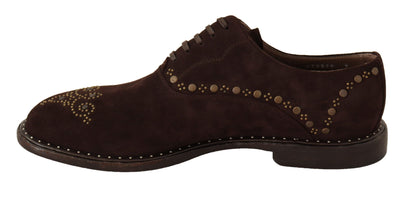 Chaussures derby cloutées Marsala en daim marron