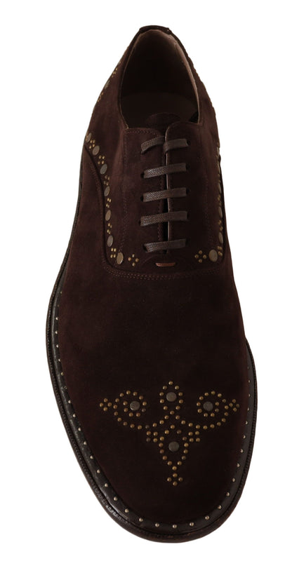 Chaussures derby cloutées Marsala en daim marron