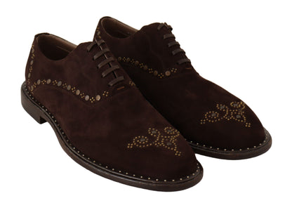 Chaussures derby cloutées Marsala en daim marron