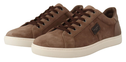 Braune Wildleder-Sneakers