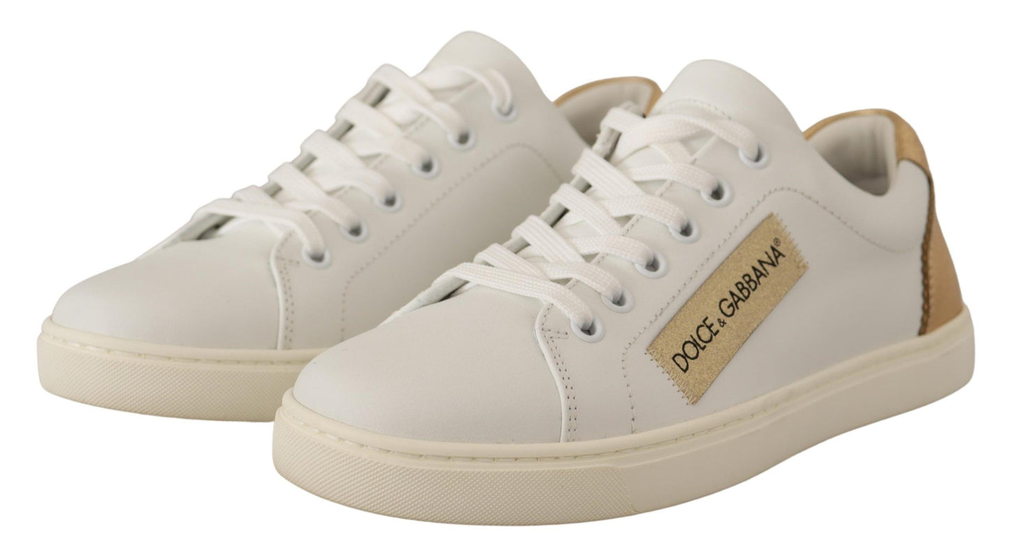 Low-Top-Sneakers aus weißgoldenem Leder