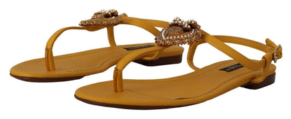 Senffarbene Leder-Devotion-Flats-Sandalen