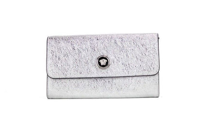 Kleine Umhängetasche mit Medusa-Clutch in Metallic-Silber aus Lammleder