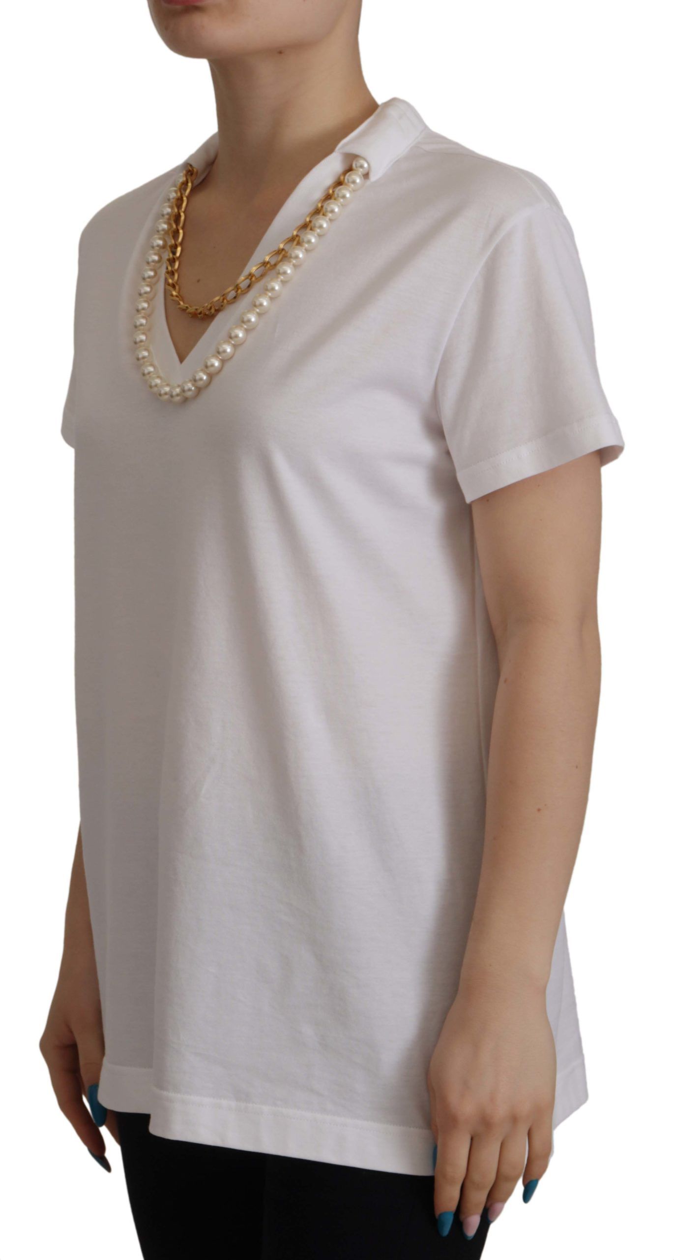 Top T-shirt con scollo impreziosito da collana bianca