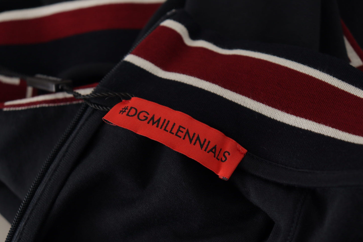 T-shirt nera #DGMillenials 100% cotone