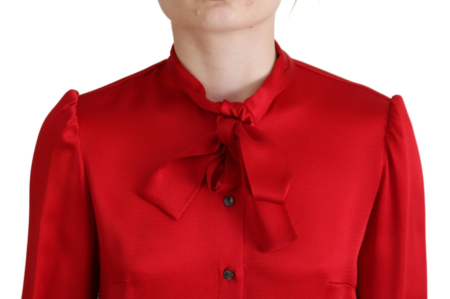 Elegante rote Bluse mit Ascot-Kragen