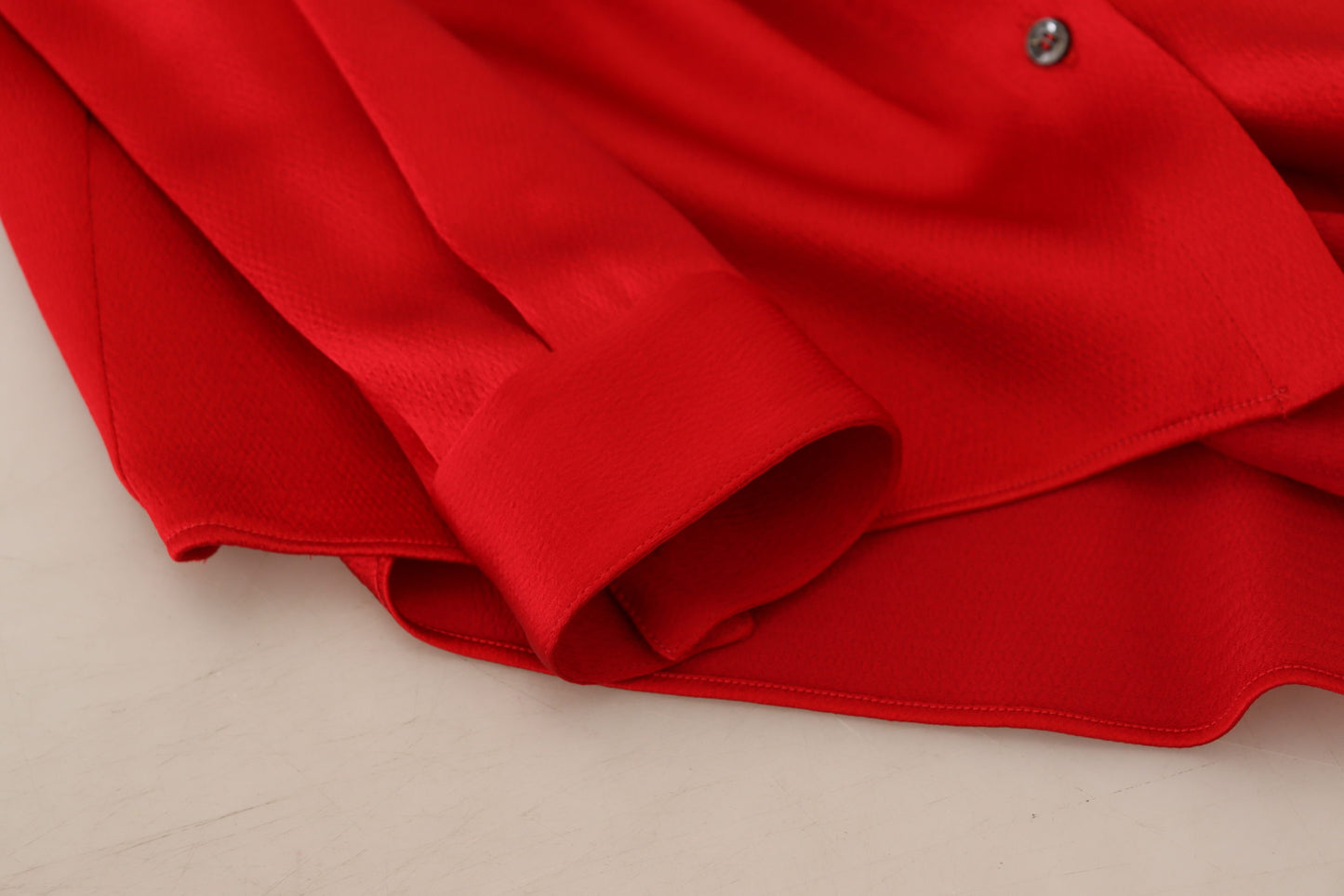 Top camicetta a maniche lunghe con colletto Ascot rosso