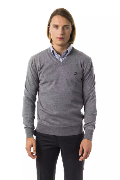 Grauer Pullover aus Merinowolle