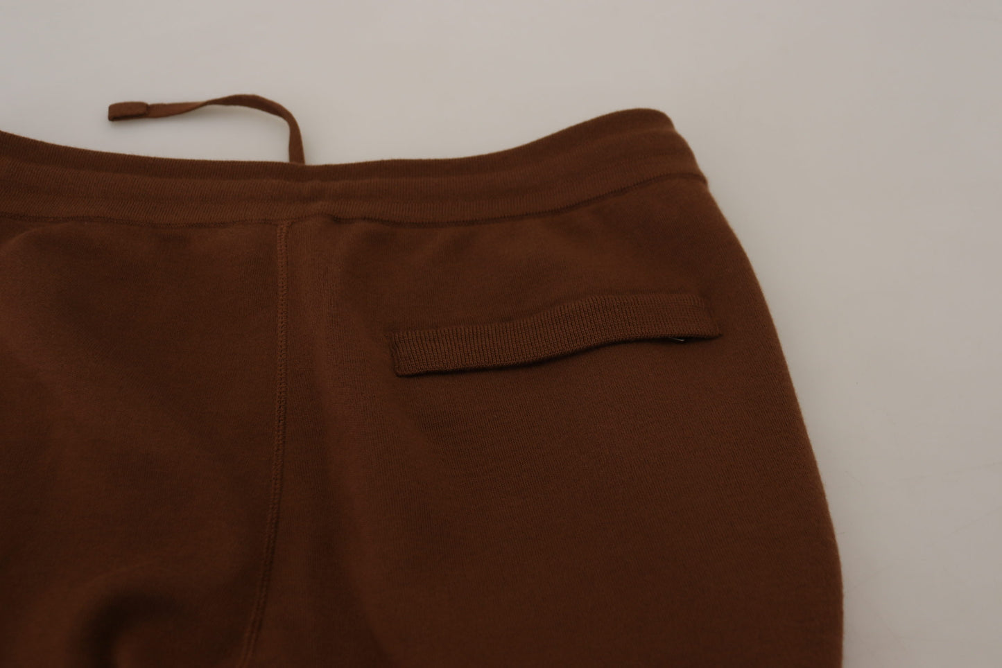 Pantaloni jogger con coulisse da uomo in cashmere marrone