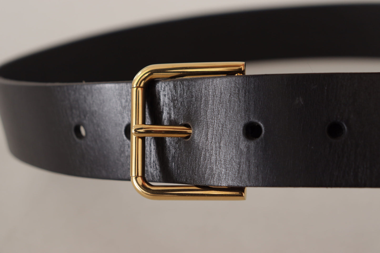 Dolce & Gabbana Elegant Black Leather Belt with Gold-Tone Buckle