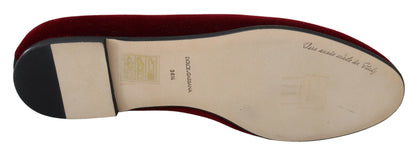 Bordeauxrote Loafer „Devotion“ aus Samt