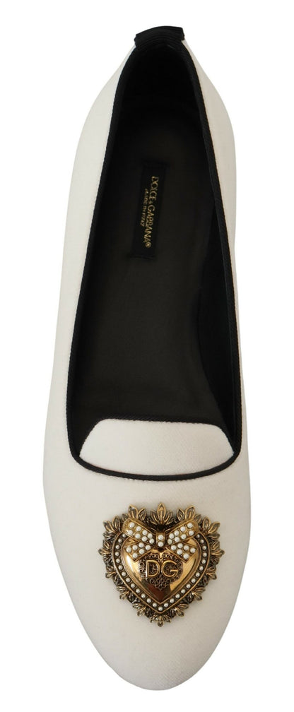 Mocassini slip on in velluto bianco. Scarpe basse