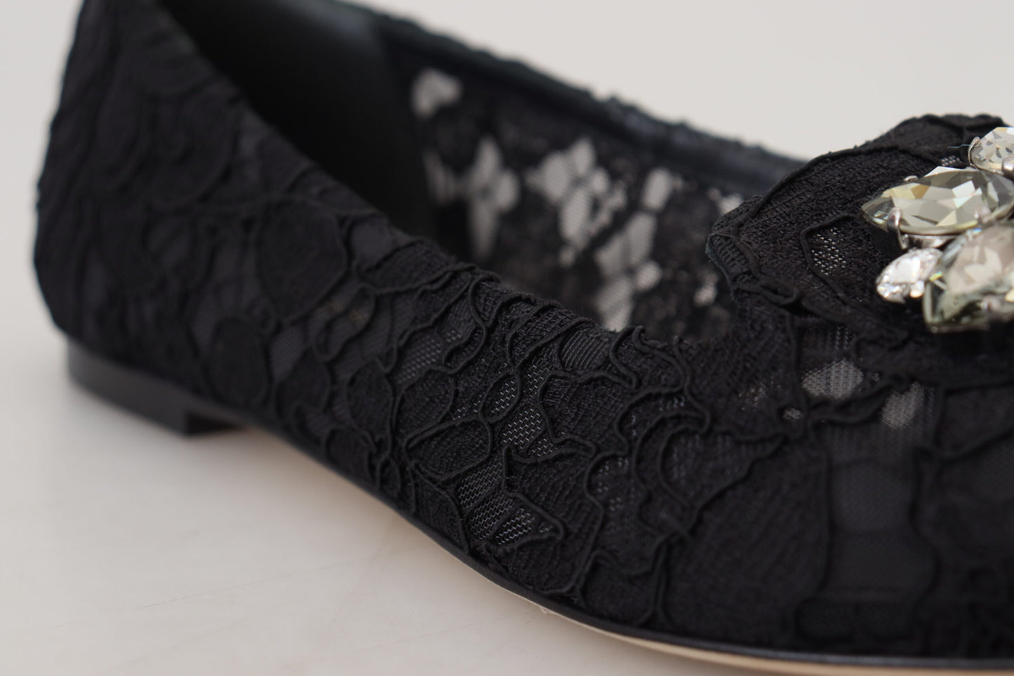 Scarpe basse con cristalli di pizzo nero Taormina