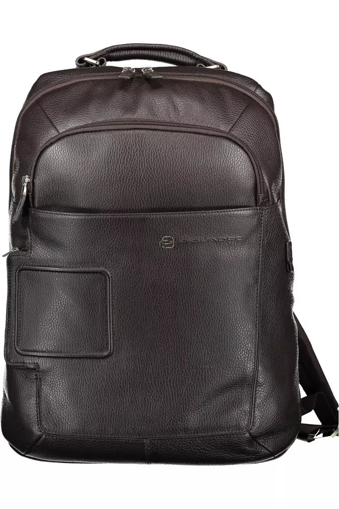 Eleganter brauner Tech-Savvy-Rucksack