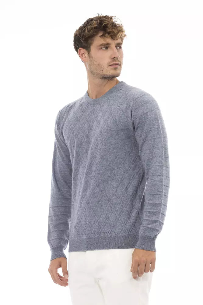 Eleganter hellblauer Pullover mit Rundhalsausschnitt