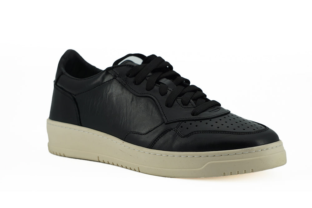 Sneakers basse in pelle nera