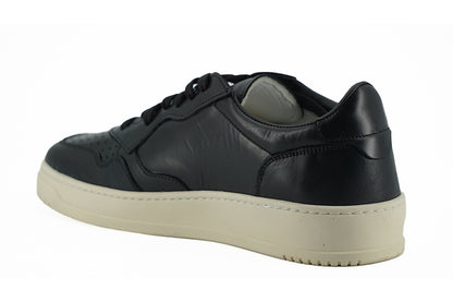 Sneakers basse in pelle nera