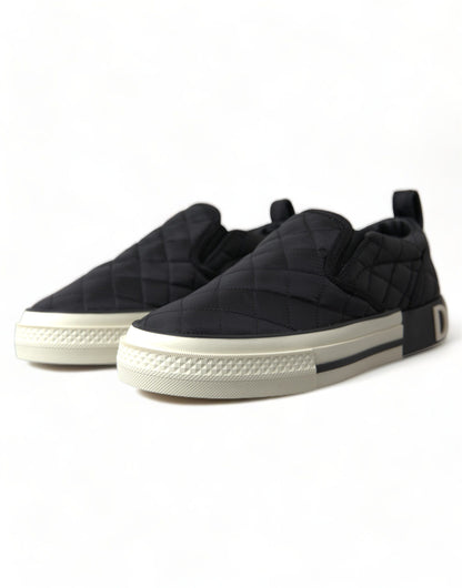 Elegante gesteppte schwarze Canvas-Sneakers