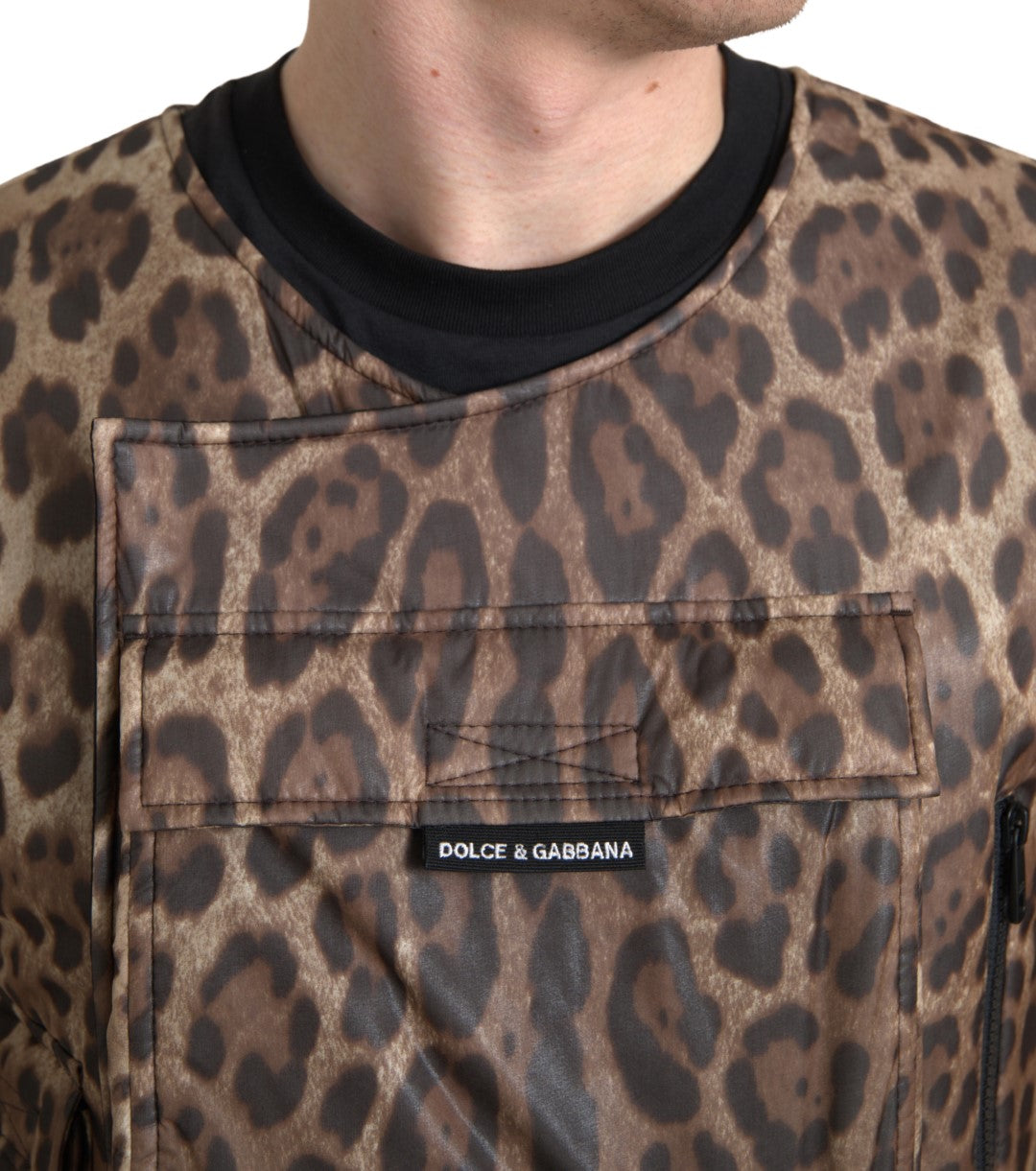 Abbigliamento sportivo senza maniche in seta leopardata marrone