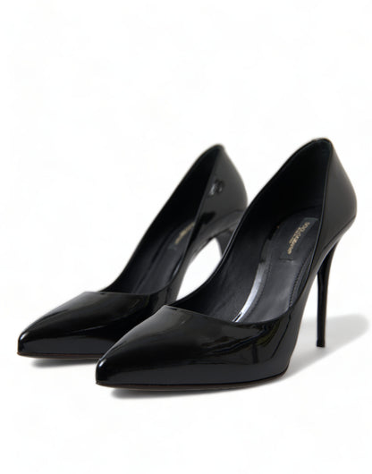 Elegante schwarze Lack-Stilettos