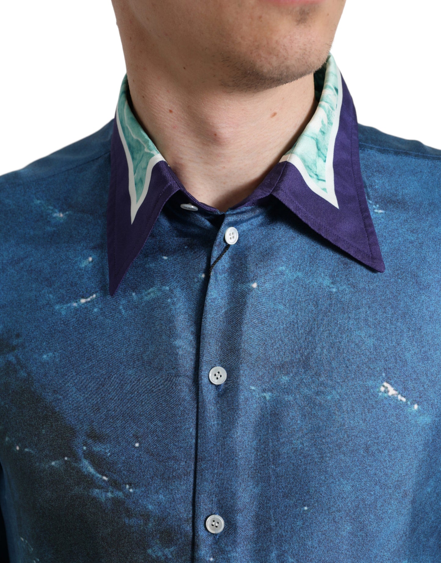 Camicia abbottonata con colletto in seta con stampa oceano blu