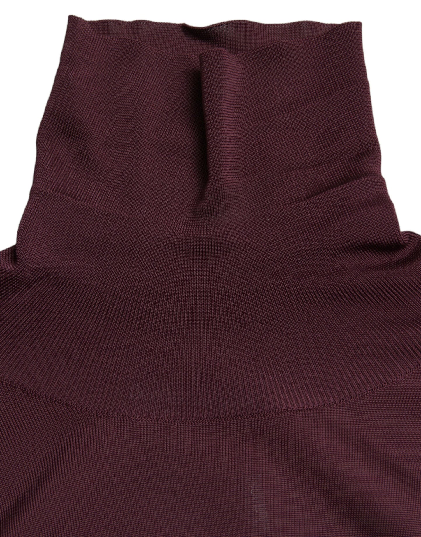 Kastanienbrauner Rollkragenpullover aus Viskose