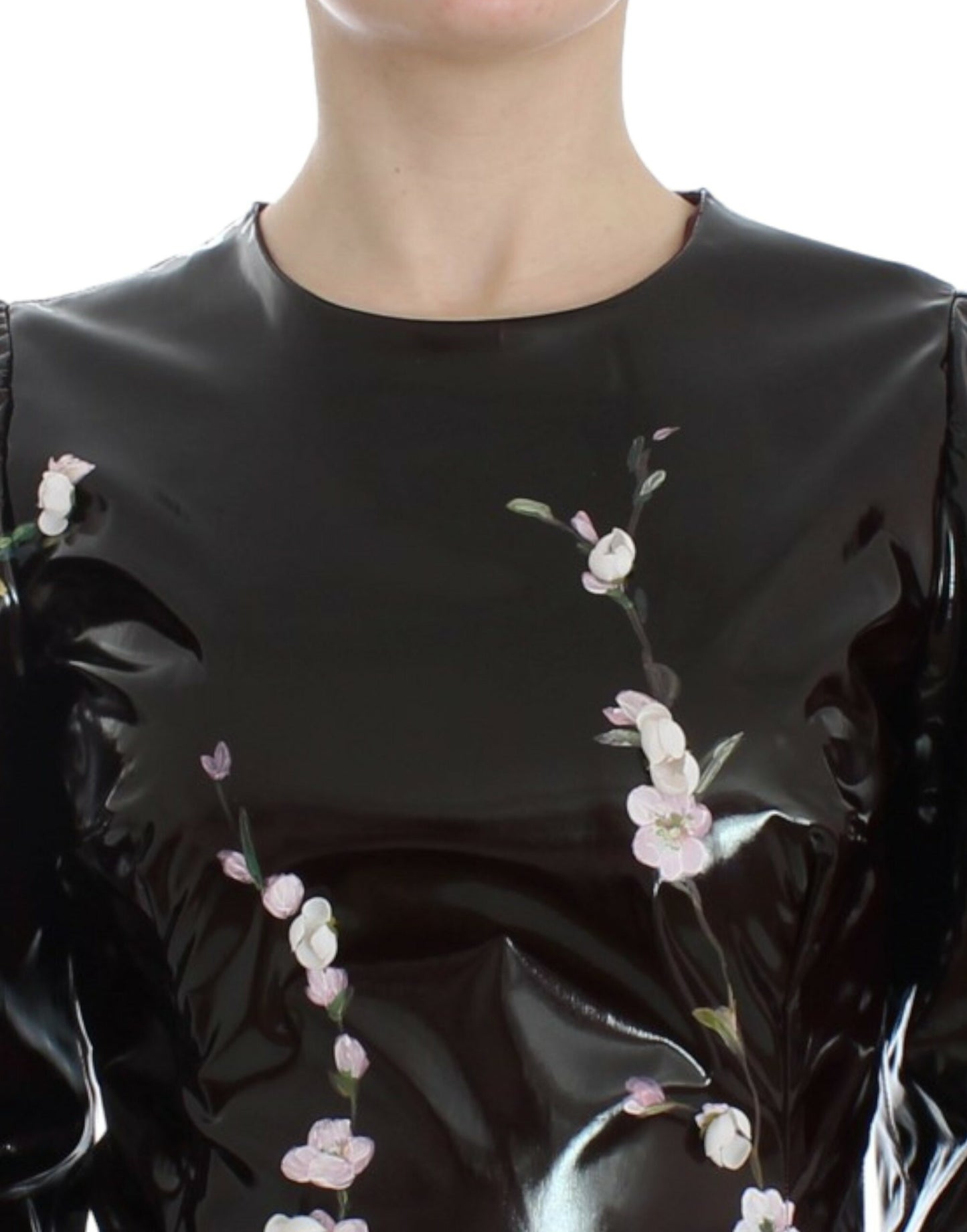 Robe fourreau noire à fleurs à manches 3/4