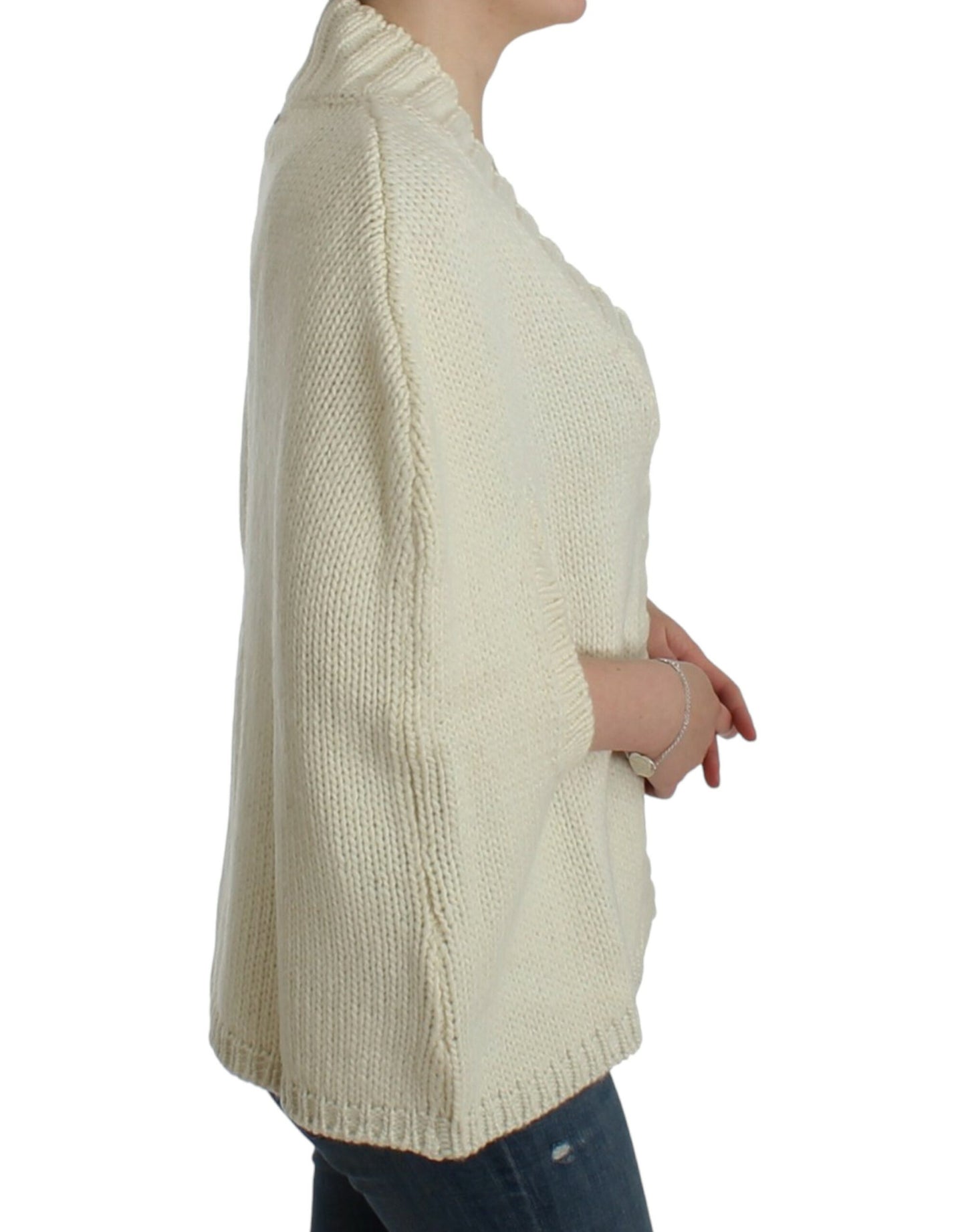 Weiße Strickjacke