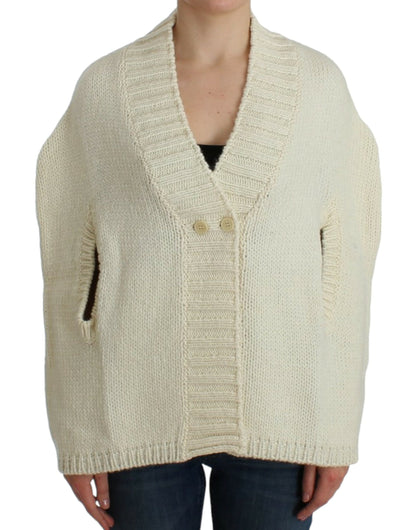 Weiße Strickjacke