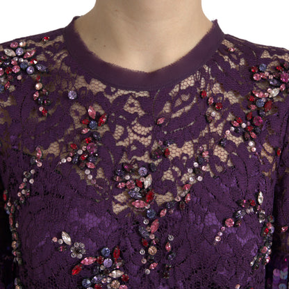 Robe violette en dentelle florale incrustée de cristaux