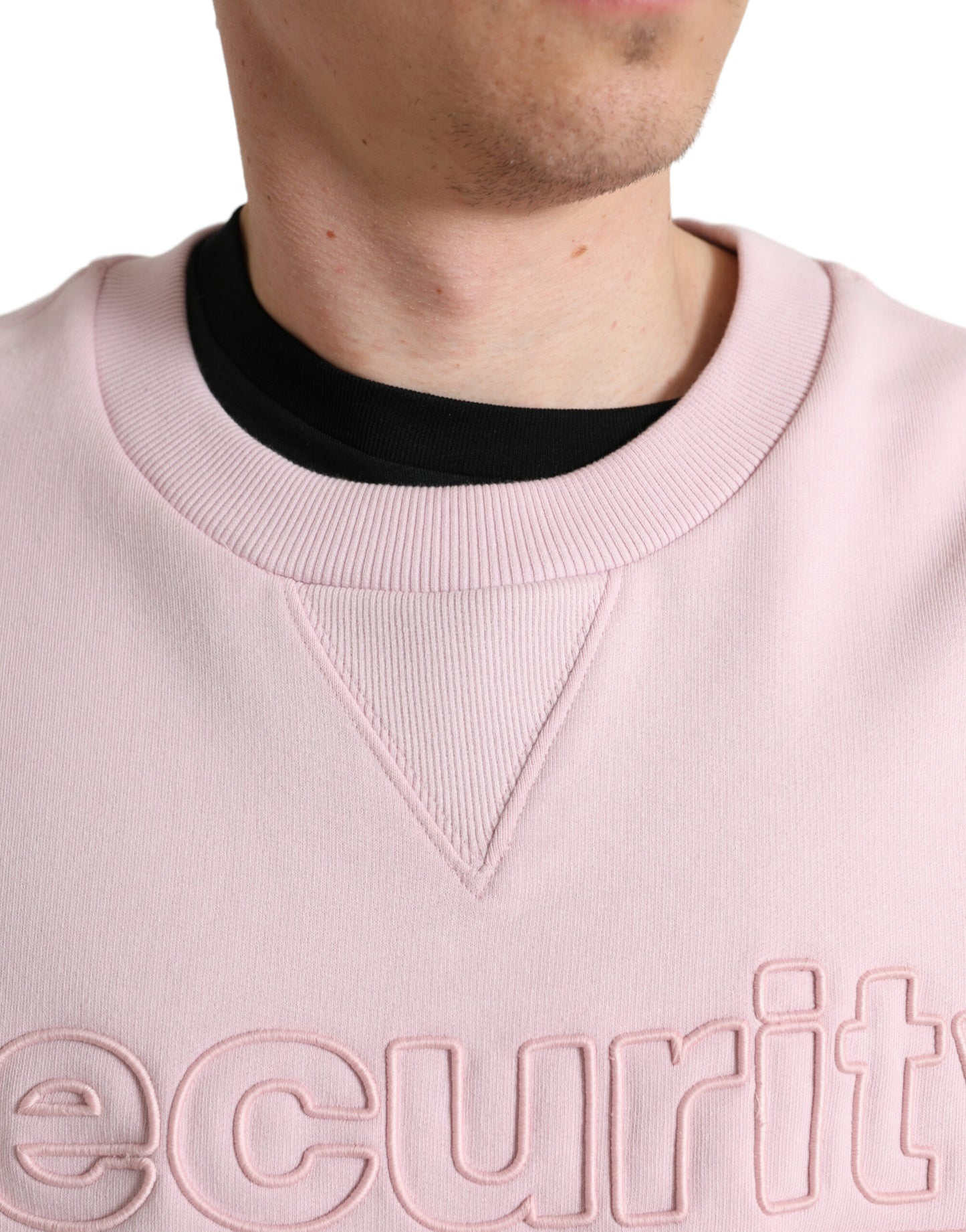 Eleganter rosa Rundhals-Logopullover