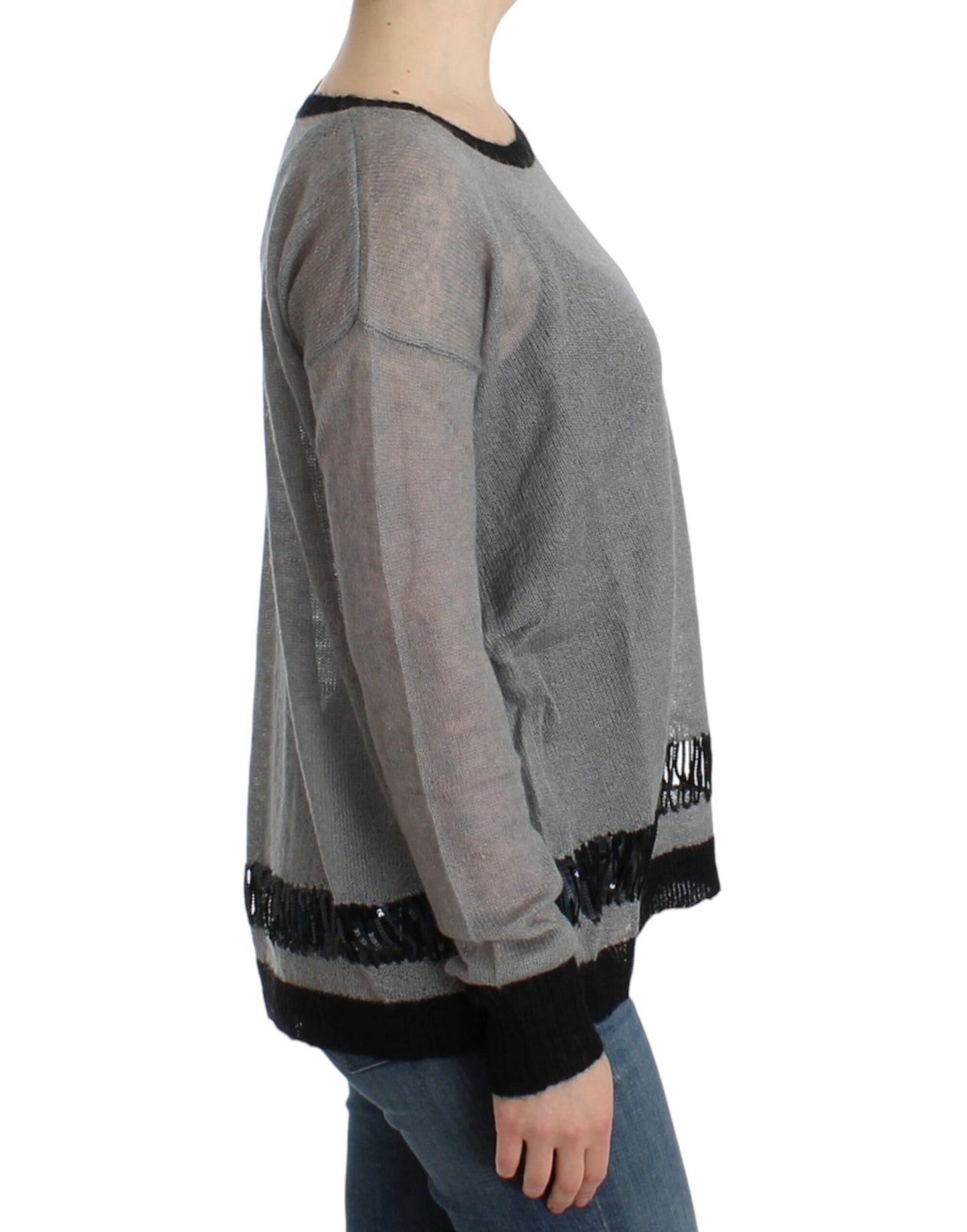 Pull asymétrique à ornements gris