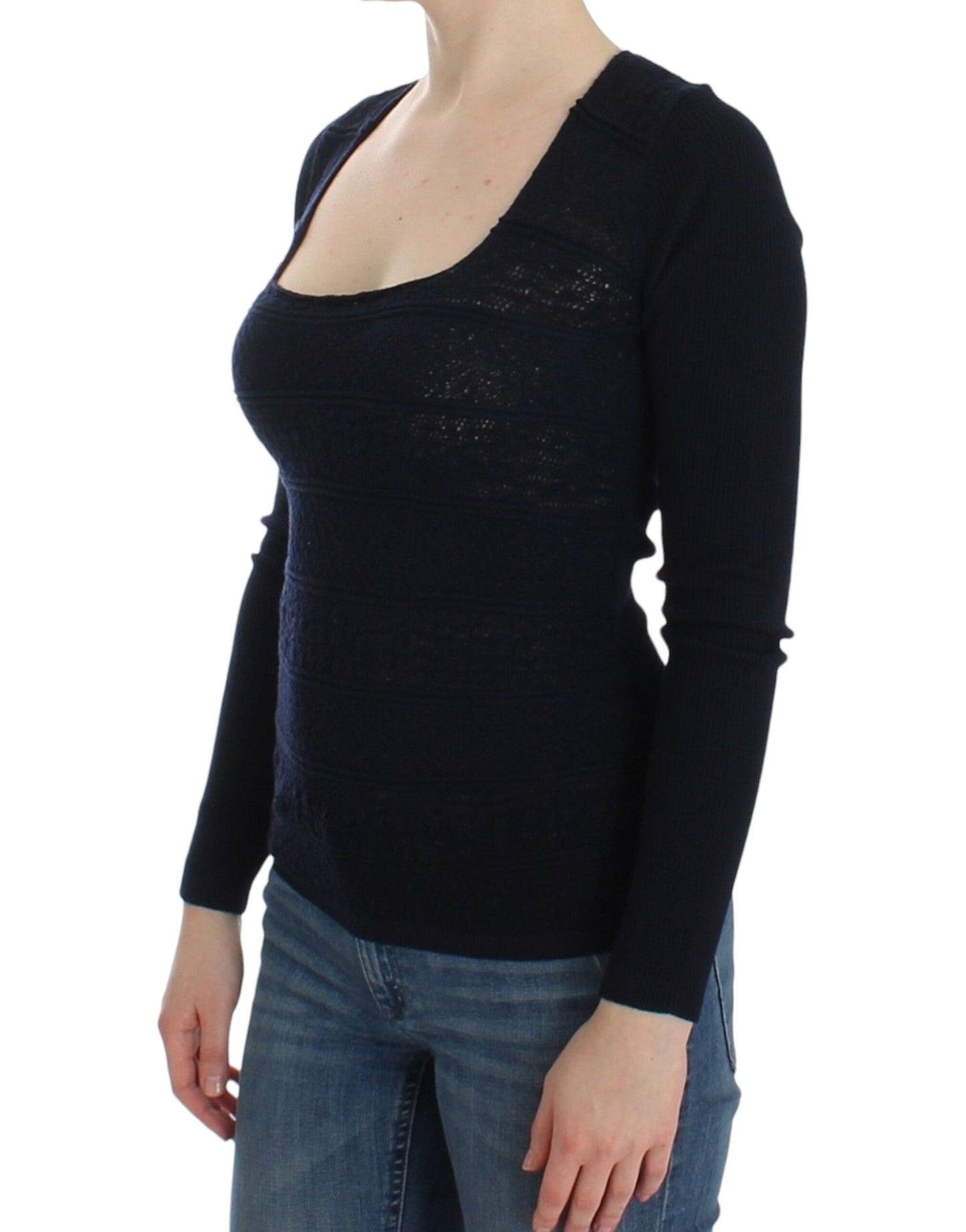 Blauer Strickpullover aus Wollstretch