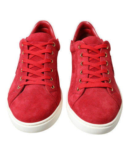 Elegante rote und weiße Low Top Sneakers