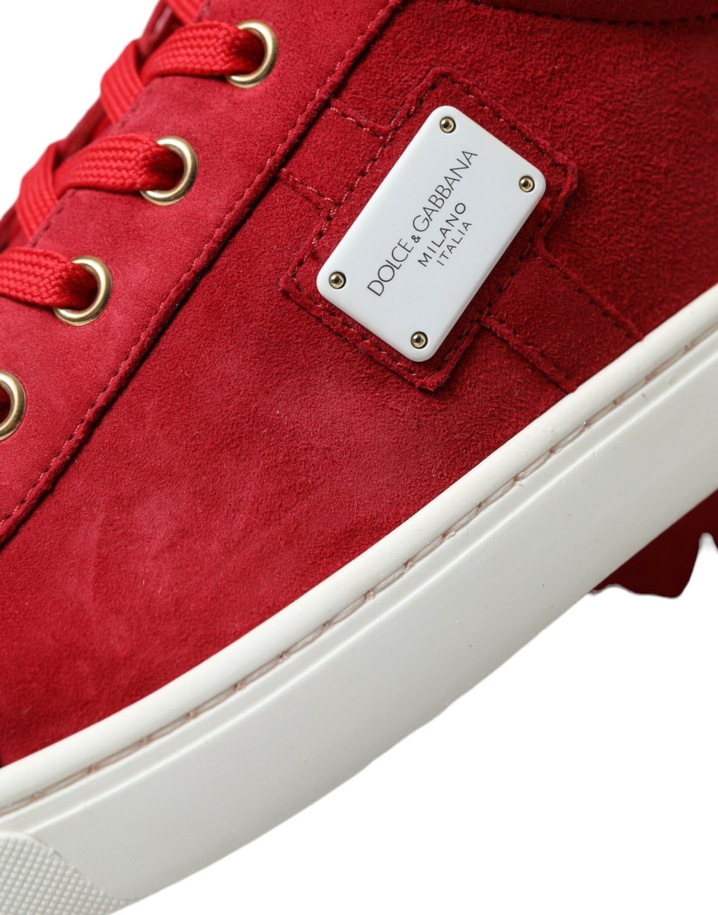 Elegante rote und weiße Low Top Sneakers