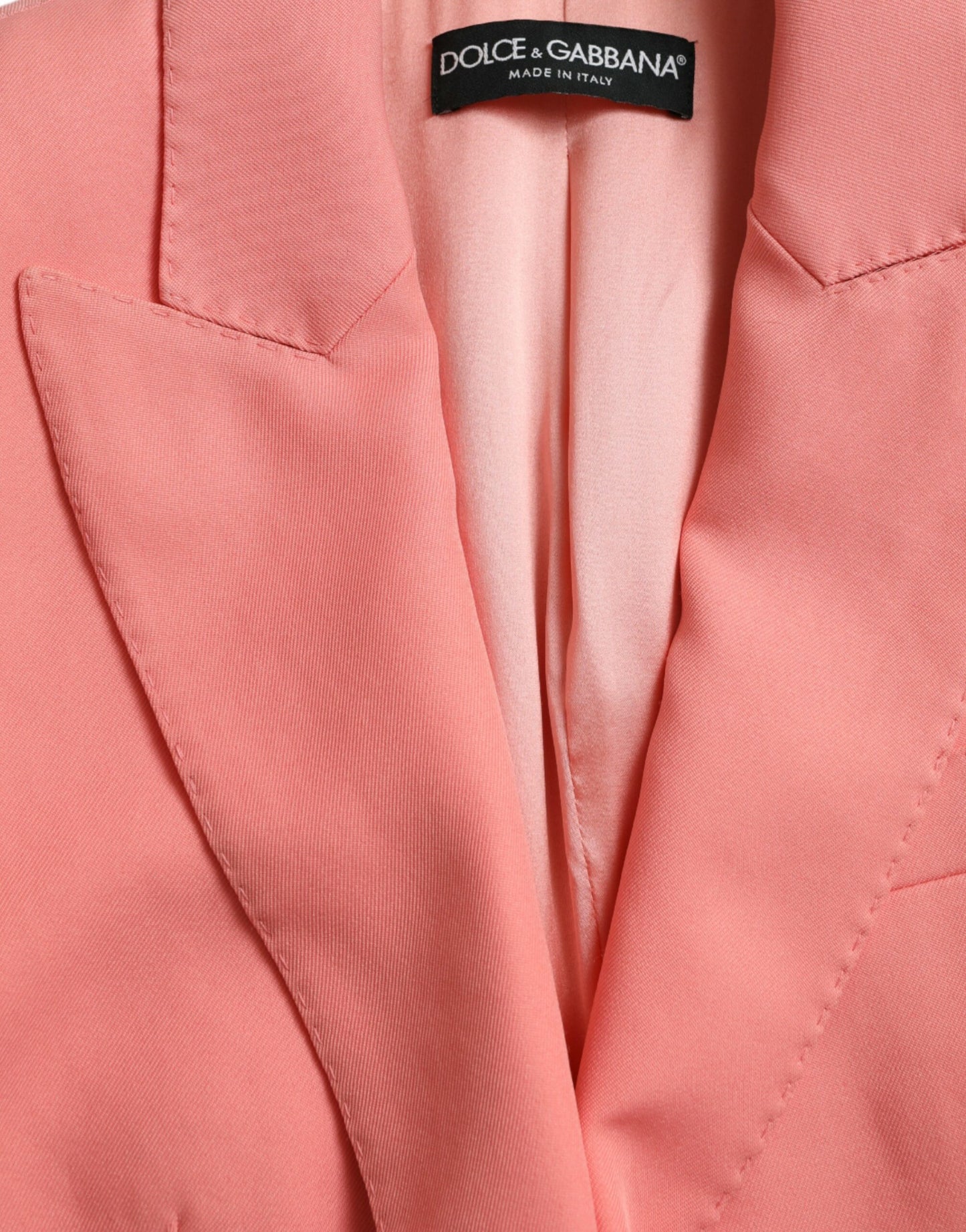 Schicker rosa Blazer mit steigendem Revers