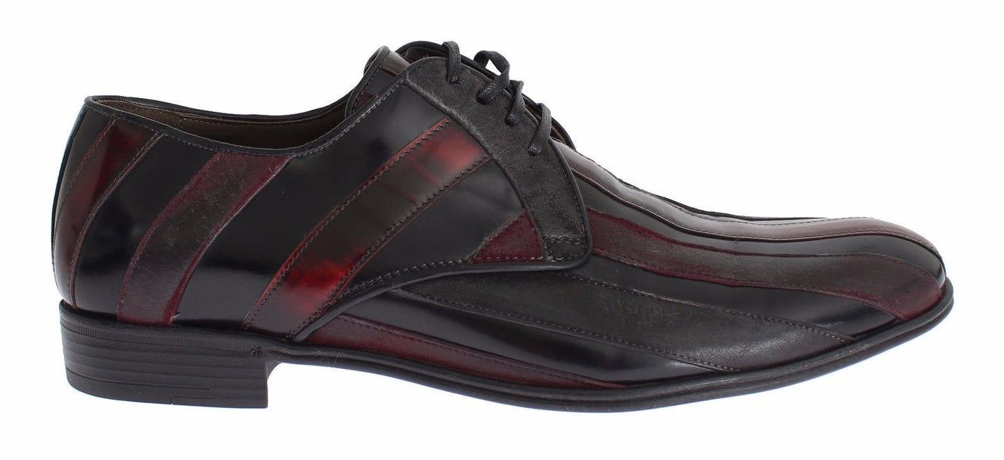 Chaussures habillées en cuir bordeaux noir