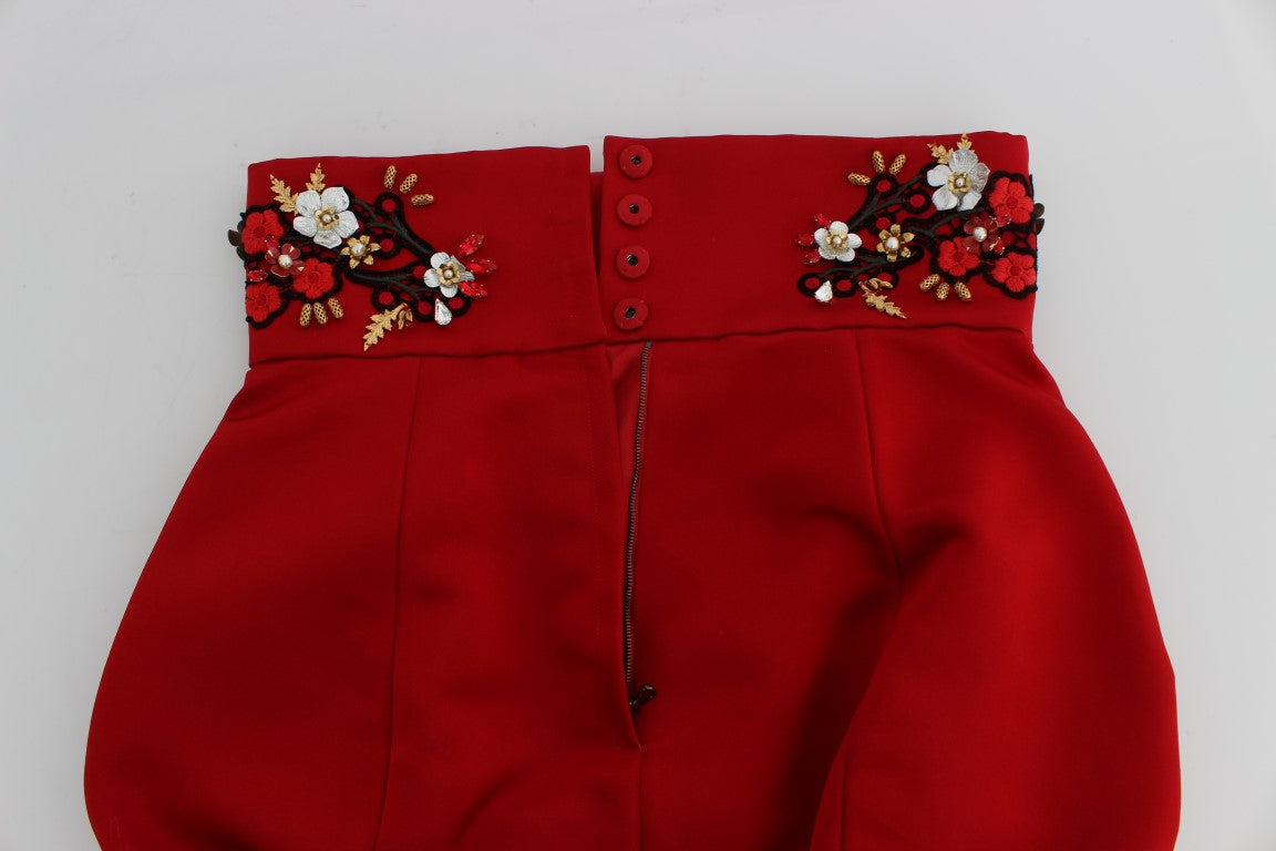 Pantaloncini con rose di cristallo di seta rossa 