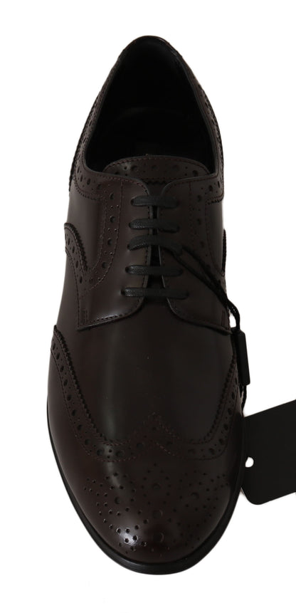 Chaussures Broques Oxford en cuir marron à bout d'aile