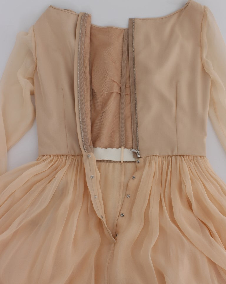 Robe de bal en soie beige pleine longueur